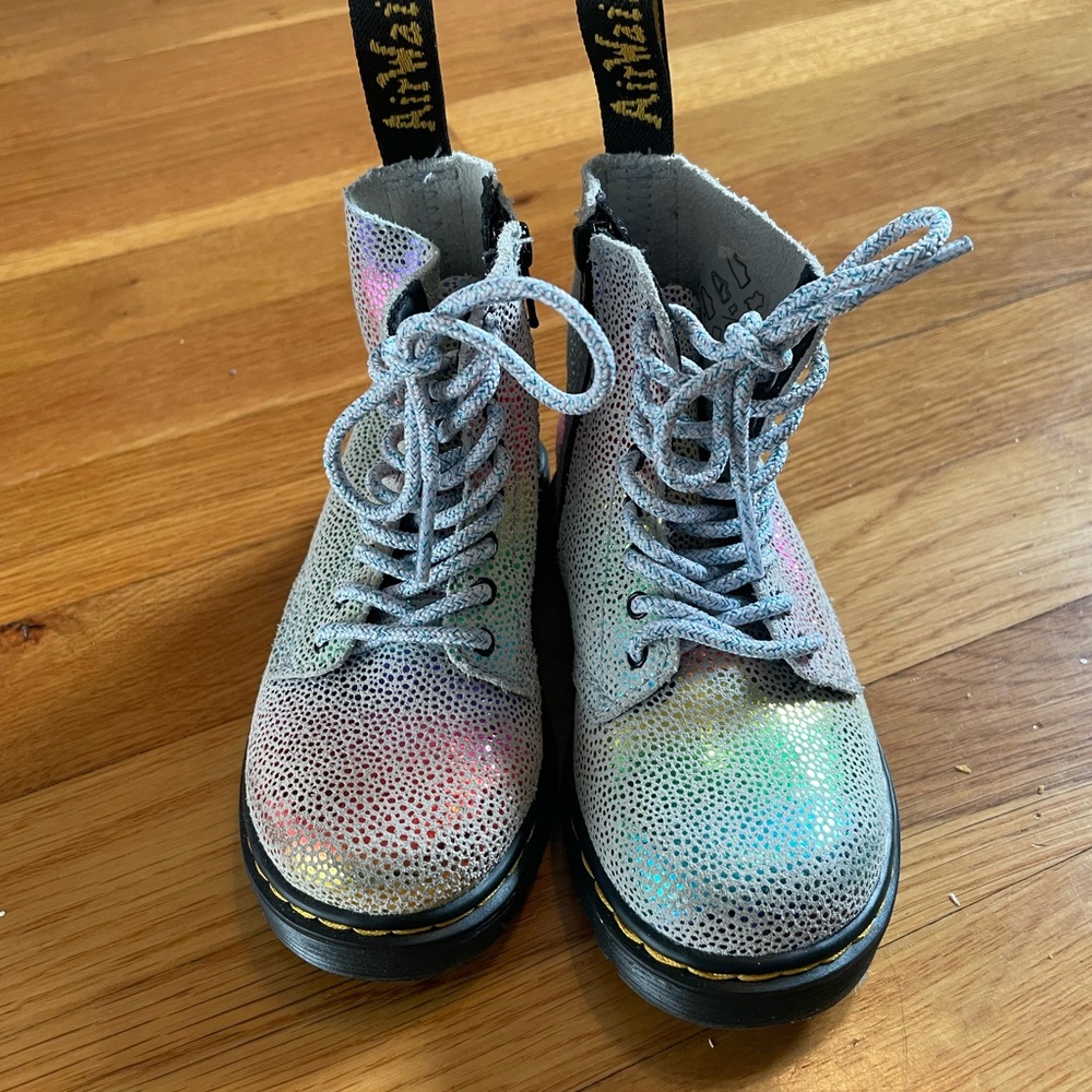 Dr. Martens 1460 Pascal Iridescent Toddler Boots - Picture 6 of 6